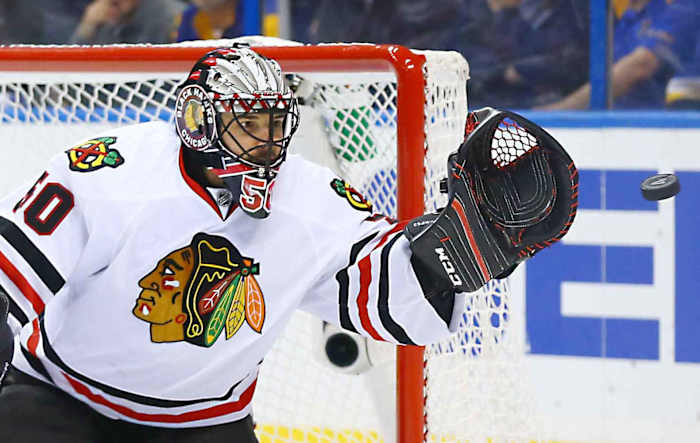 Corey-Crawford-Dilip-Vishwanat.jpg